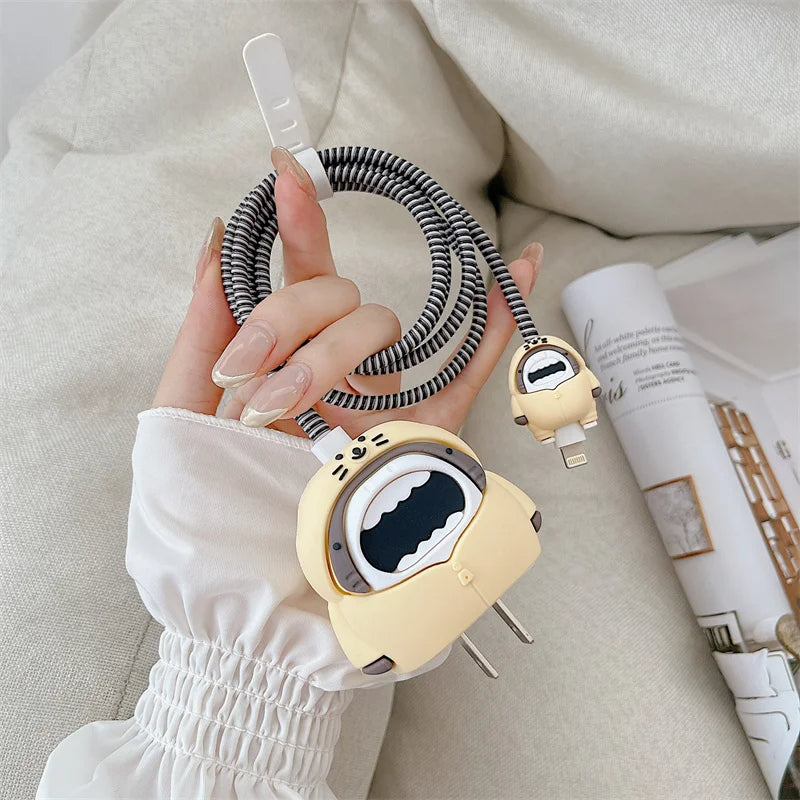 Iphone Charger Case Cover - Shark - Cream - 4 Piece Set (With Wire Protector)