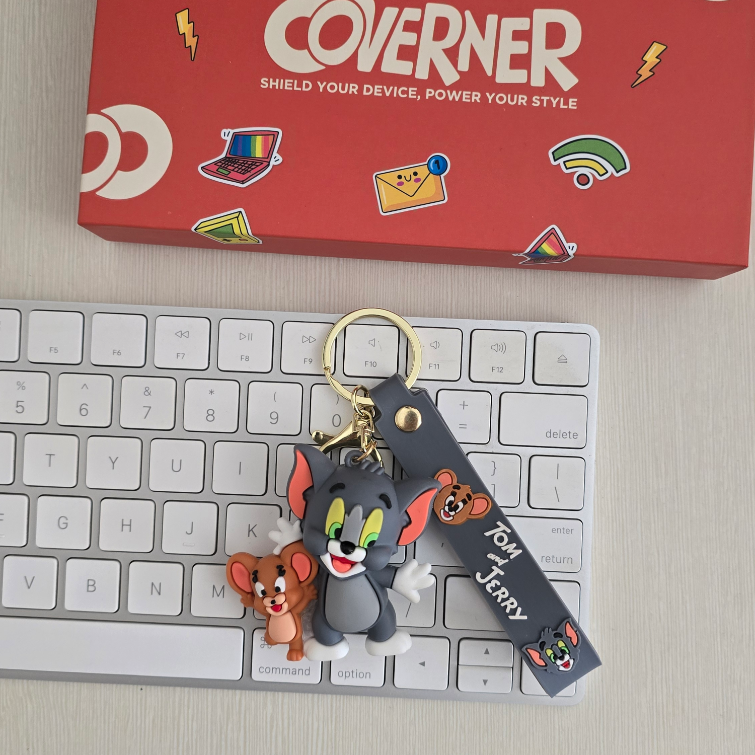 Tom & Jerry Love  - Premium Silicon Keychain -  Backpacks Pendant