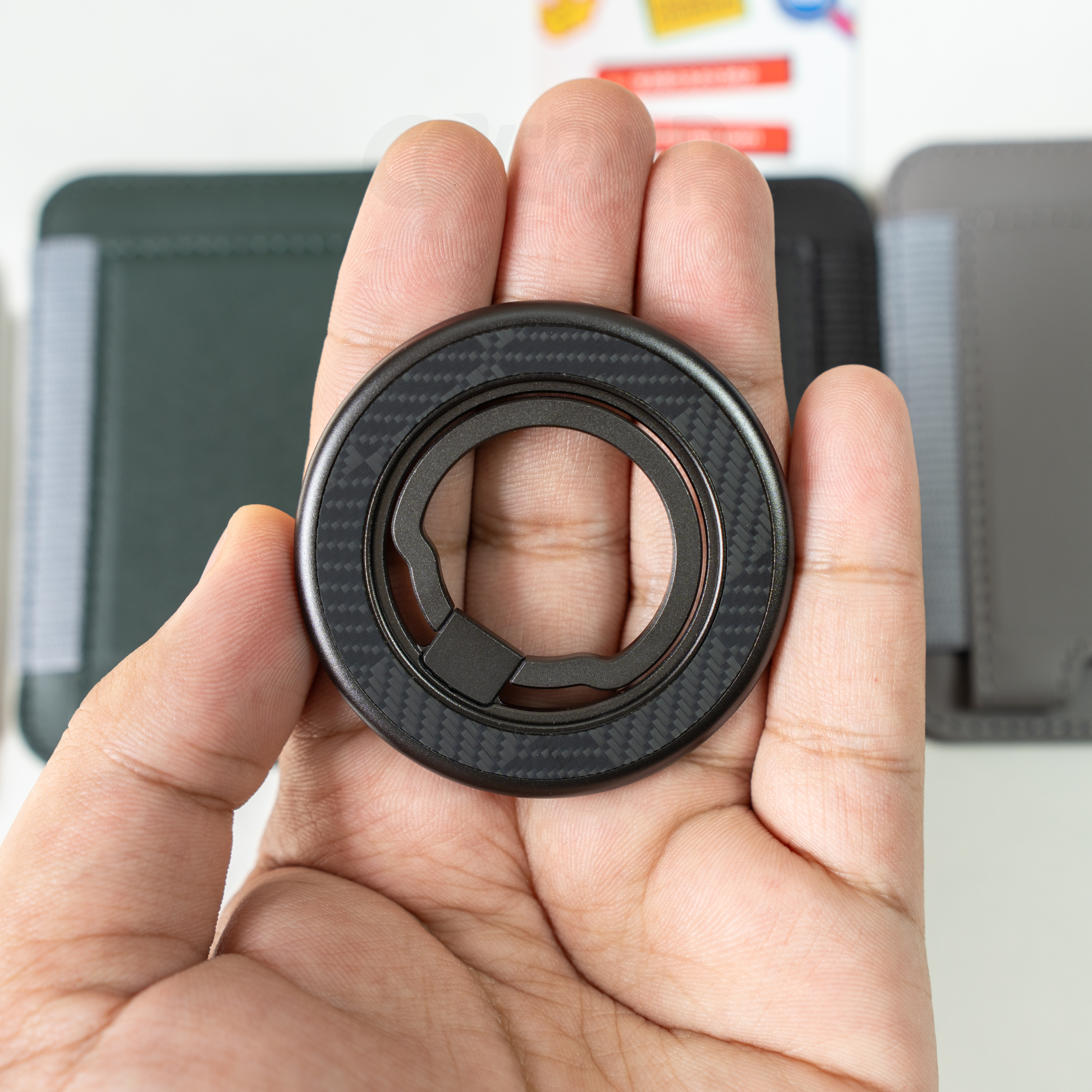 360 Rotatable Carbon Fiber Magnetic Ring Holder – Ultimate Grip| Coverner | 100% Carbon Fiber