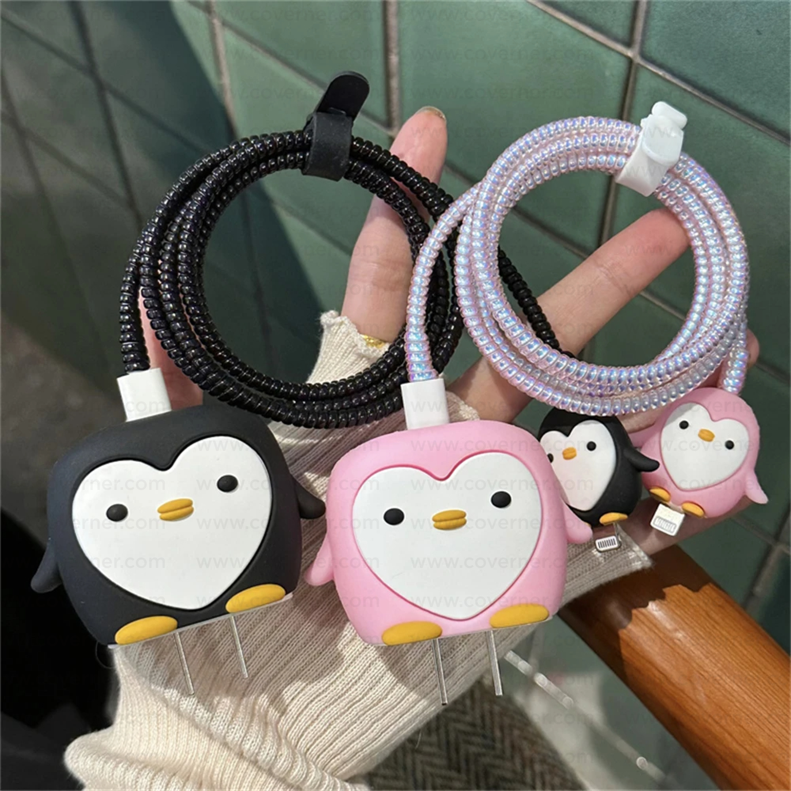 Iphone Charger Case Cover - Penguin - 4 Piece Set (With Wire Protector)