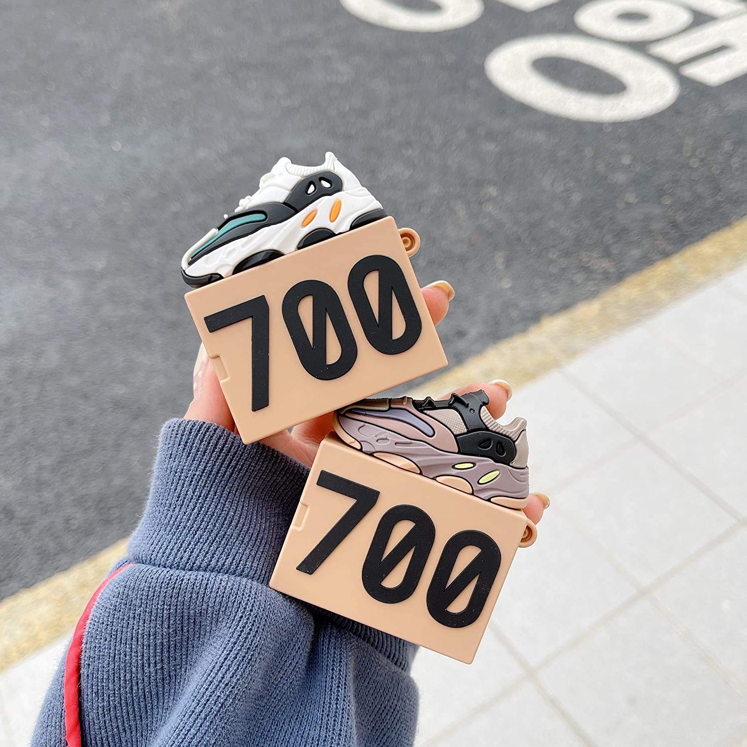 Yeezy 700 - Brown  - Sneaker AirPods Case