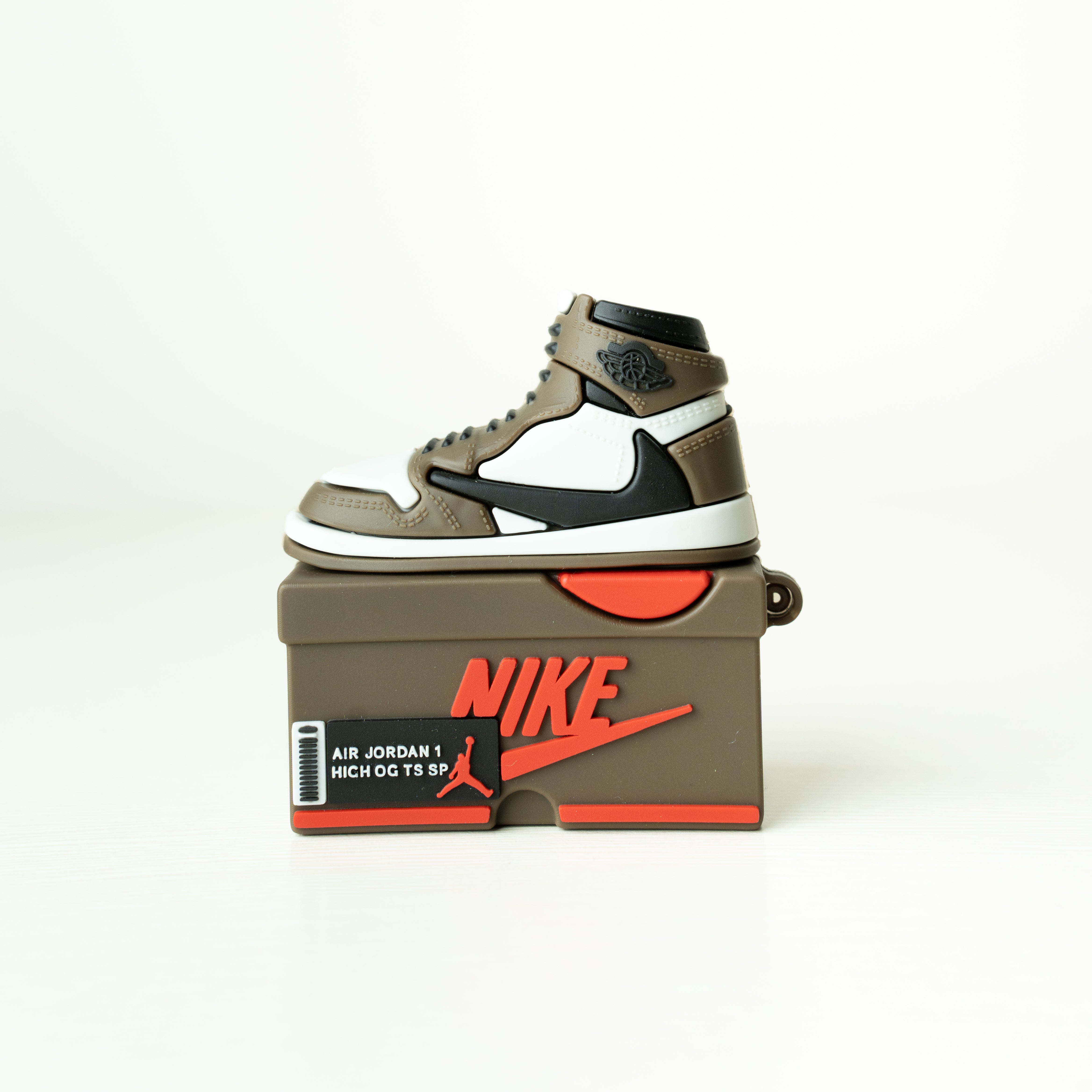 Sneaker Airpods Cases - Air Jordan 1 Reverse Moca