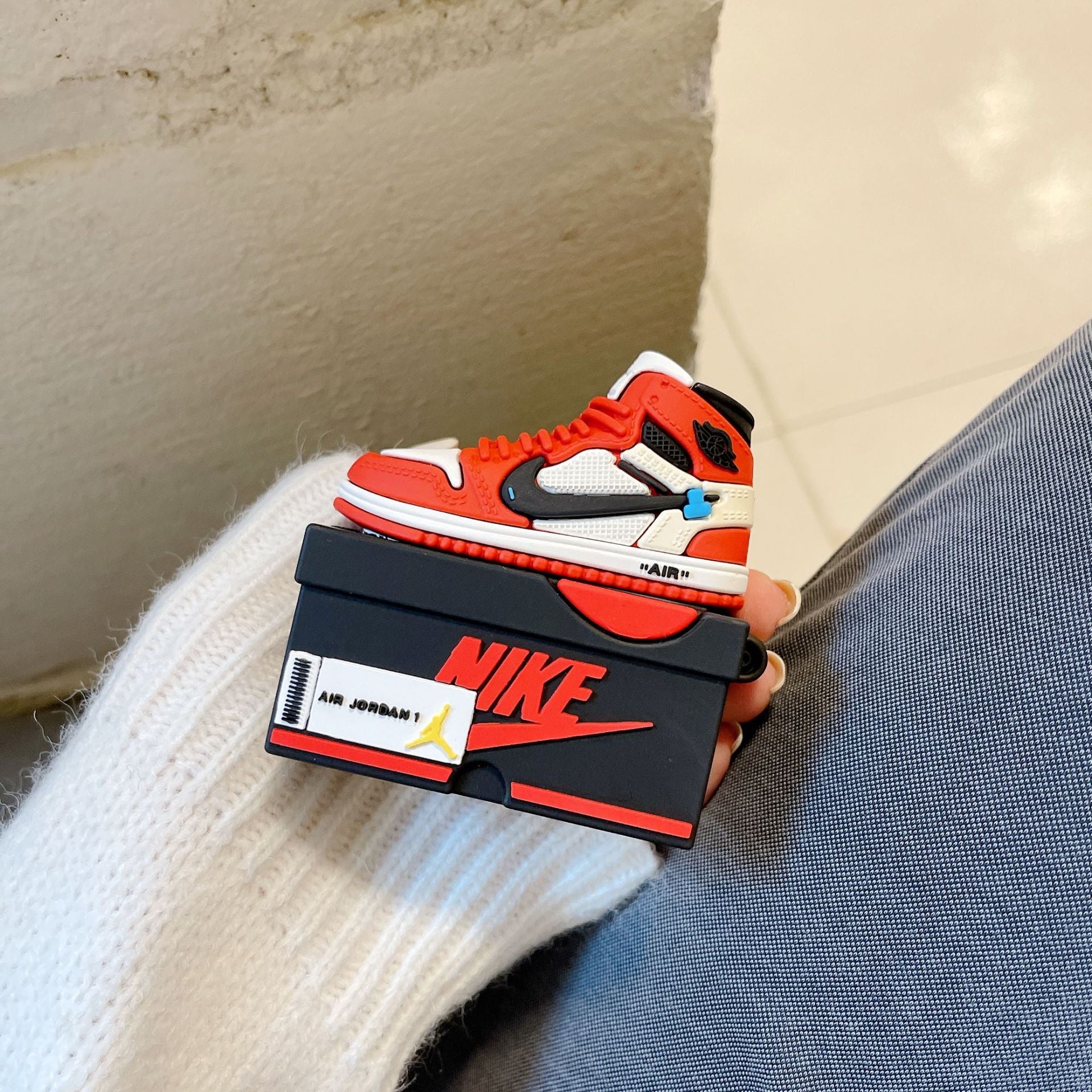 Jordan 1 off white case discount